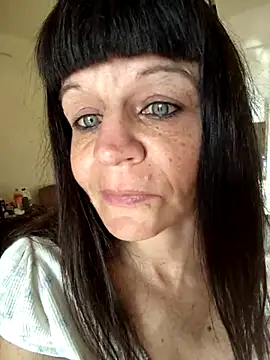 Snapshot of Petitegreeneyez69 chatting on 03-16-26, 12:27 Petitegreeneyez69 online show from 03-16-26, 12:27