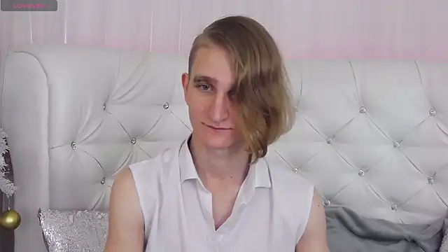 Snapshot of ArnoldRizzo chatting on 01-08-26, 04:15 ArnoldRizzo online show from 01-08-26, 04:15