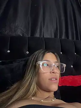 vicky bass  online show from 03-17-26, 01:43