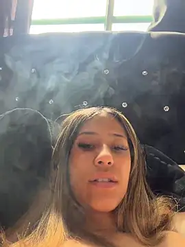 vicky bass  online show from 04-04-26, 02:03