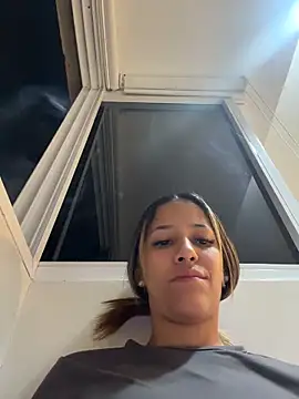 Snapshot of vicky_bass_ chatting on 05-01-26, 01:43 vicky bass online show from 05-01-26, 01:43