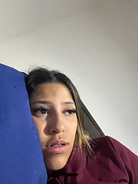 Snapshot of vicky_bass_ chatting on 05-06-26, 01:14 vicky bass online show from 05-06-26, 01:14