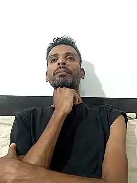 Snapshot of moreno_alpha_br chatting on 03-31-26, 02:02 moreno alpha br online show from 03-31-26, 02:02