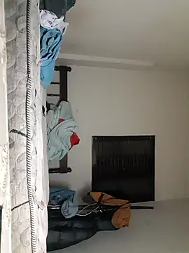 Snapshot of rolaaa2000 chatting on 01-08-26, 11:29 rolaaa2000 online show from 01-08-26, 11:29