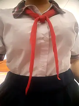 Snapshot of lina_loveee chatting on 05-17-26, 08:45 lina loveee online show from 05-17-26, 08:45