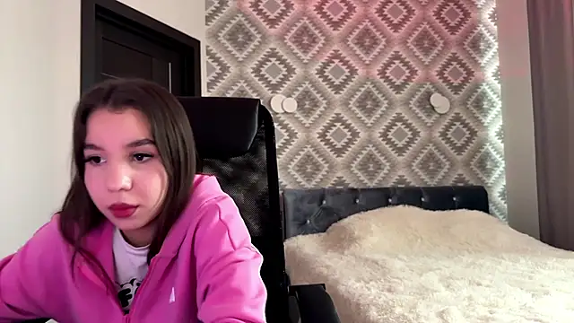 Snapshot of tiffanyrap chatting on 01-07-26, 07:33 tiffanyrap online show from 01-07-26, 07:33