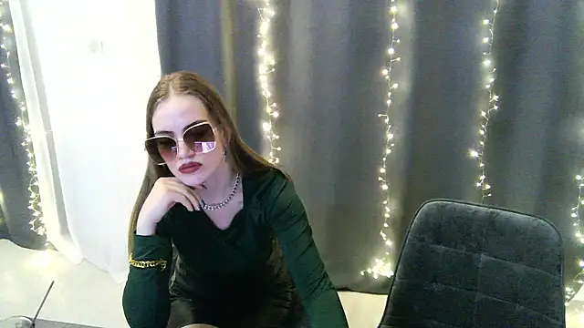 Snapshot of ZaraCharming chatting on 02-20-26, 05:57 ZaraCharming online show from 02-20-26, 05:57