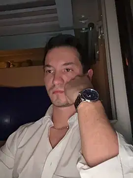 Snapshot of batschi0512 chatting on 01-06-26, 08:56 batschi0512 online show from 01-06-26, 08:56