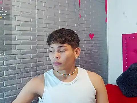 Snapshot of brosscams2025 chatting on 02-07-26, 05:16 brosscams2025 online show from 02-07-26, 05:16