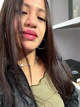 Snapshot of Debbie_girl chatting on 01-10-26, 01:24 Debbie girl online show from 01-10-26, 01:24