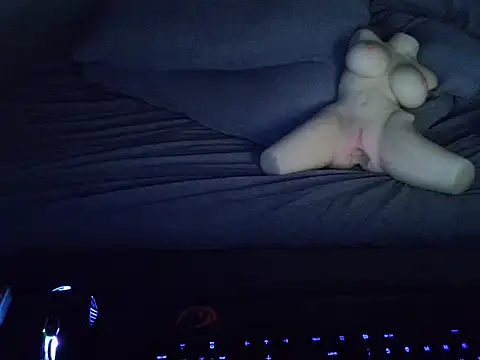 Snapshot of byjigolo1 chatting on 01-05-26, 06:33 byjigolo1 online show from 01-05-26, 06:33