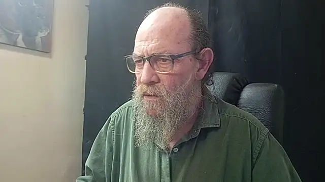 Uncle Hottie online show from 04-08-26, 05:02