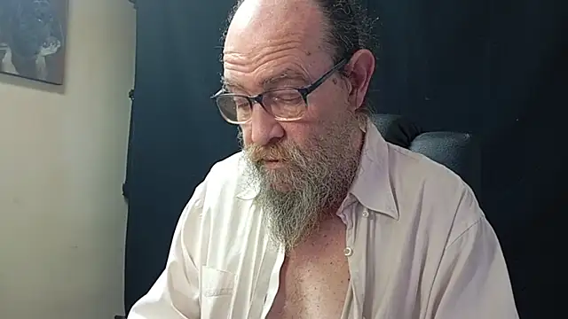 Uncle Hottie online show from 04-10-26, 04:55