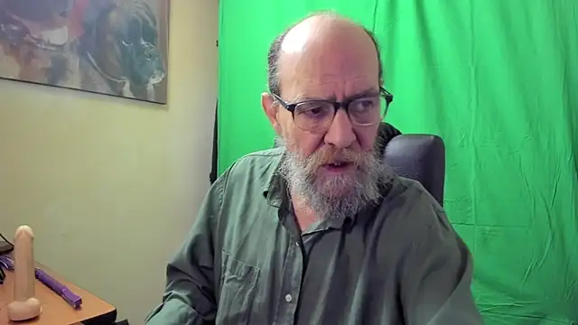 Uncle Hottie online show from 04-15-26, 04:58