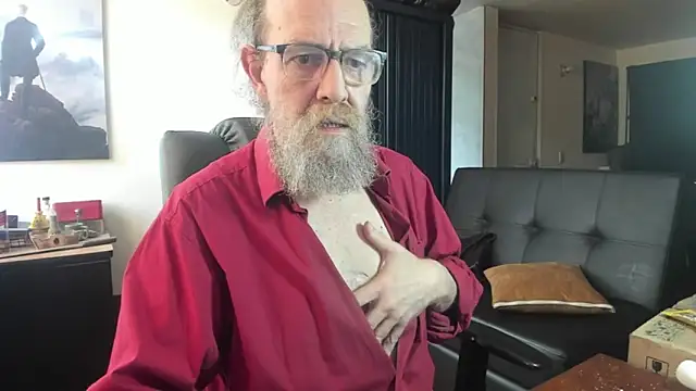 Snapshot of Uncle_Hottie chatting on 07-24-26, 09:35 Uncle Hottie online show from 07-24-26, 09:35