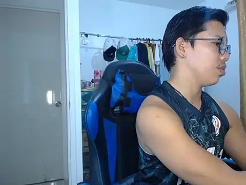 holly oreo online show from 06-14-26, 10:50