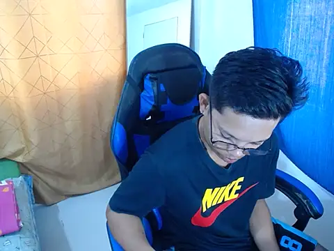 holly oreo online show from 07-19-26, 10:46