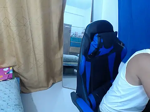 holly oreo online show from 07-23-26, 11:08