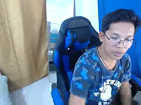 holly oreo online show from 07-31-26, 03:55