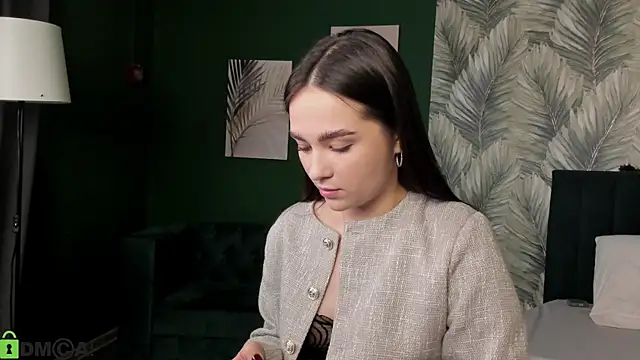 Mary Blooom online show from 01-08-26, 03:42