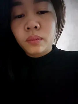 Snapshot of Comebaby-077 chatting on 02-11-26, 01:10 Comebaby-077 online show from 02-11-26, 01:10