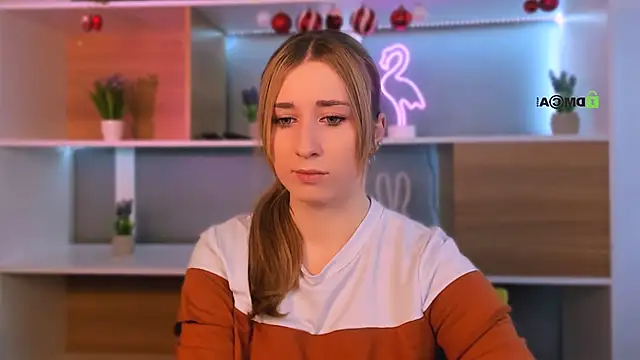 Snapshot of alice__blond chatting on 01-09-26, 10:18 alice blond online show from 01-09-26, 10:18