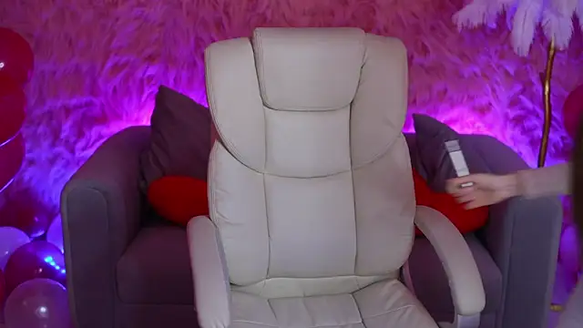 AlexaFleur online show from 02-15-26, 07:54