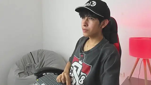 julian xx online show from 05-19-26, 07:20
