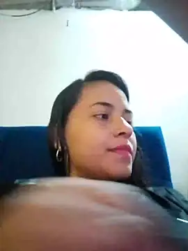 Snapshot of Maliha_21 chatting on 06-18-26, 09:08 Maliha 21 online show from 06-18-26, 09:08