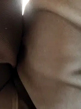 Snapshot of Cupalshow123 chatting on 01-07-26, 06:27 Cupalshow123 online show from 01-07-26, 06:27