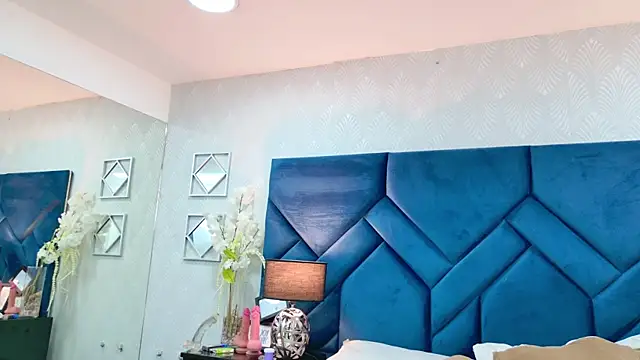 CintiaHolms online show from 03-13-26, 02:51