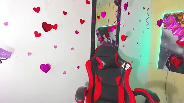 honeyluxe  online show from 03-11-26, 04:07