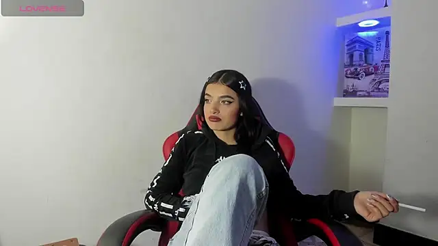 honeyluxe  online show from 03-27-26, 04:18