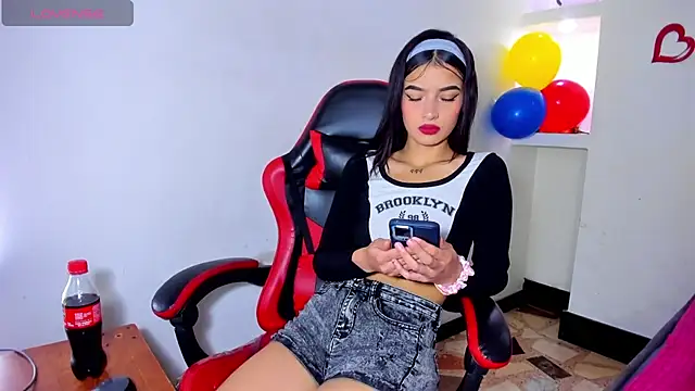 honeyluxe  online show from 06-26-26, 07:51