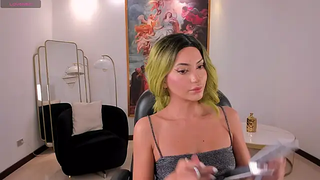 KayraLanne online show from 04-17-26, 04:04