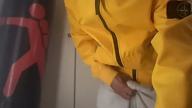 Snapshot of JSYMON chatting on 02-17-26, 12:07 JSYMON online show from 02-17-26, 12:07