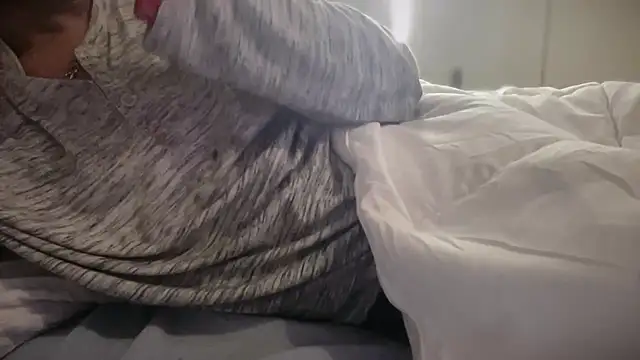 Snapshot of JSYMON chatting on 02-23-26, 10:18 JSYMON online show from 02-23-26, 10:18