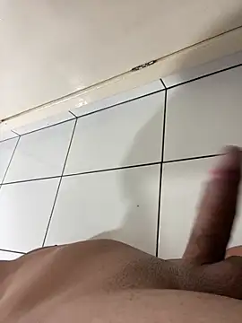 Snapshot of Wellington00_ chatting on 02-19-26, 10:39 Wellington00 online show from 02-19-26, 10:39