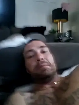 Johbnyy online show from 03-10-26, 01:38