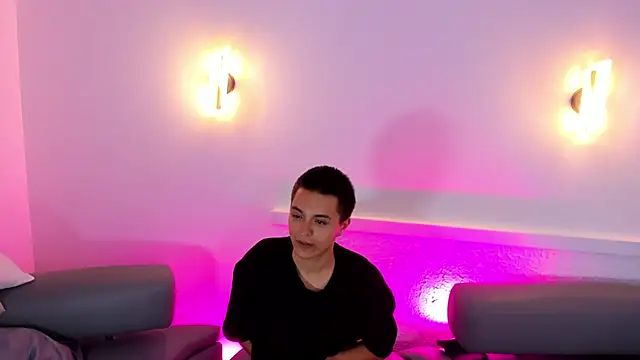 RicciRizzo online show from 03-26-26, 01:33