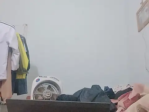 Sophie sexy7 online show from 02-19-26, 04:03