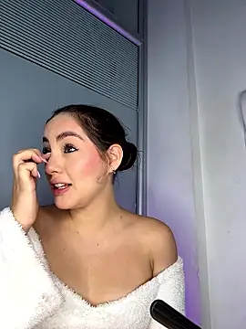 Snapshot of Megaan_Foxy chatting on 01-09-26, 11:46 Megaan Foxy online show from 01-09-26, 11:46