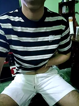 Snapshot of Sexyboy150196 chatting on 05-19-26, 02:23 Sexyboy150196 online show from 05-19-26, 02:23