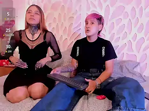 Snapshot of HadeDanny chatting on 01-06-26, 03:32 HadeDanny online show from 01-06-26, 03:32