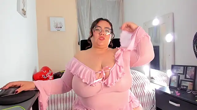 KarlaLannee online show from 03-11-26, 04:18