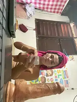 Snapshot of HugeNipsRosalinda chatting on 04-12-26, 07:46 HugeNipsRosalinda online show from 04-12-26, 07:46