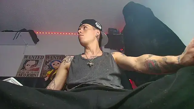 Snapshot of Anhony_Muscle chatting on 04-13-26, 07:41 Anhony Muscle online show from 04-13-26, 07:41