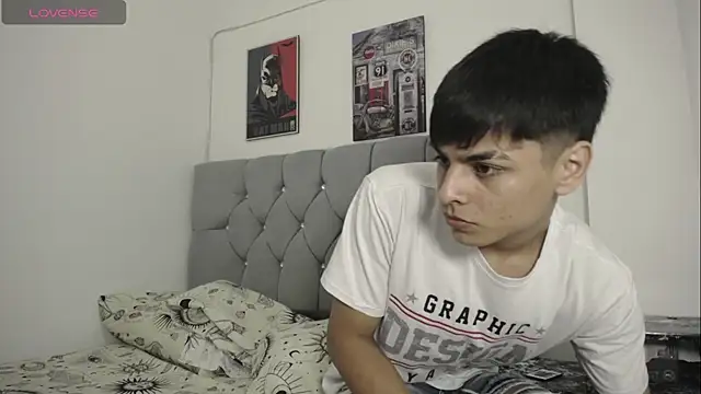 Snapshot of Loganjhonson19 chatting on 01-07-26, 02:36 Loganjhonson19 online show from 01-07-26, 02:36