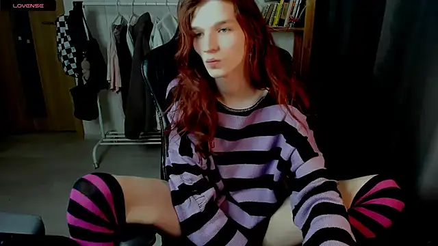 iceseeker2 online show from 04-14-26, 07:03