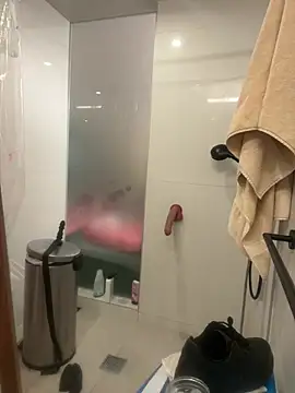 8plus4u2 online show from 01-12-26, 05:12